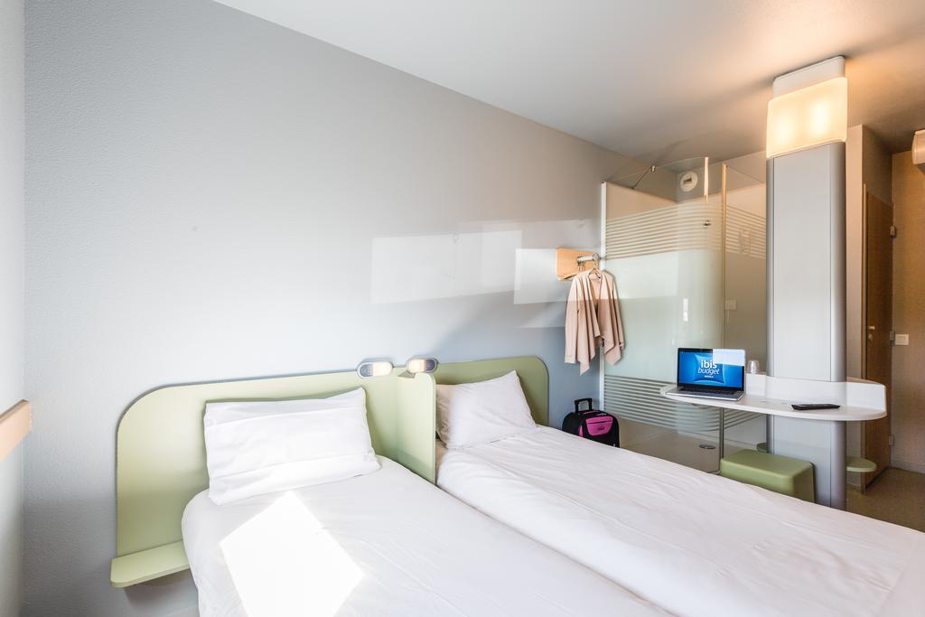 Ibis Budget Amberieu En Bugey/Chateau Gaillard A42 المظهر الخارجي الصورة